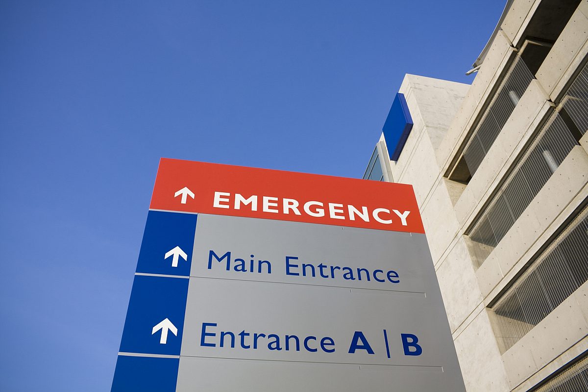 Hospital sign image WEB RGB